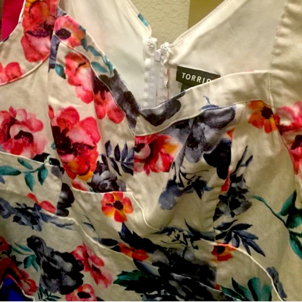 Floral peplum tank size 1